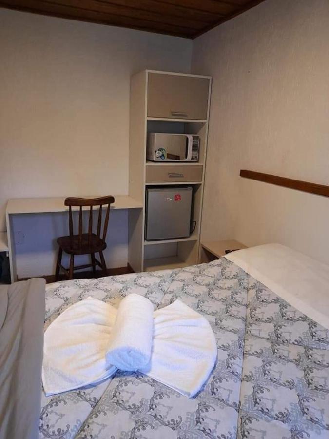 ホテルRefugio Jardim Mariana カネラ エクステリア 写真