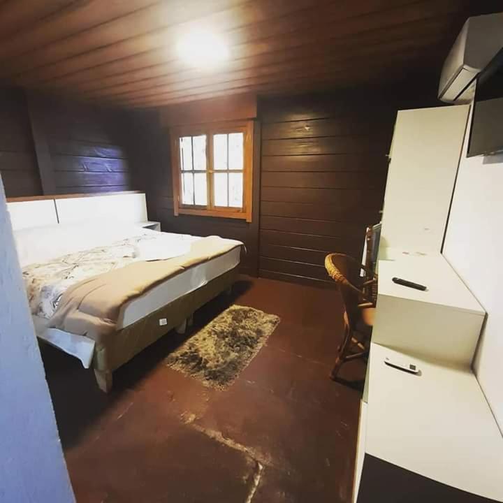 ホテルRefugio Jardim Mariana カネラ エクステリア 写真